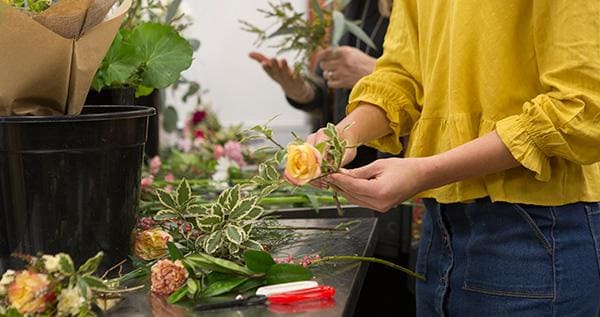 Design Stunning Floral Masterpieces with MirthBloomumus Courses